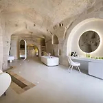 Aquatio Cave Luxury & فندق