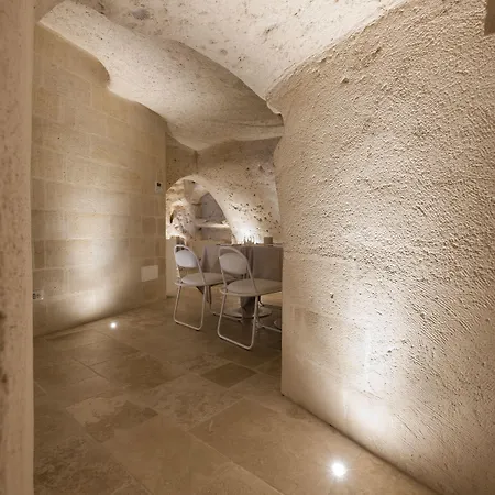 Aquatio Cave Luxury & Hotel