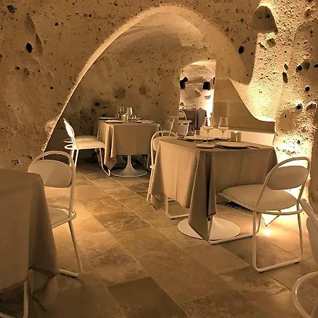 Szálloda Aquatio Cave Luxury & 5*