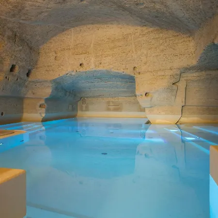 Szálloda Aquatio Cave Luxury & 5*