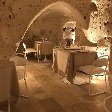 Aquatio Cave Luxury &
