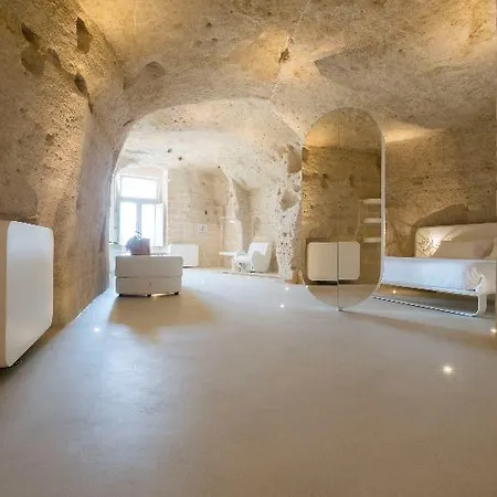 Aquatio Cave Luxury & Hotell 5*