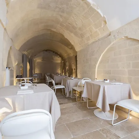 Aquatio Cave Luxury &