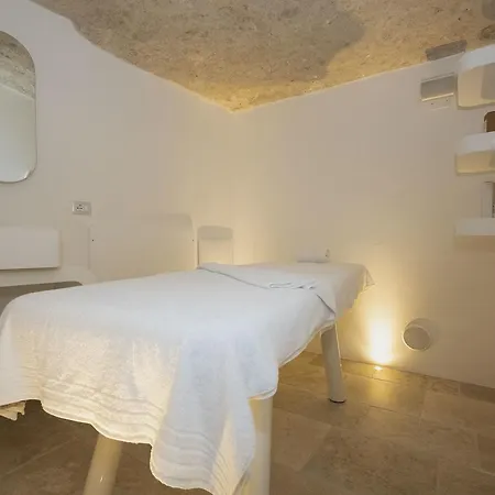 Aquatio Cave Luxury & Hotel