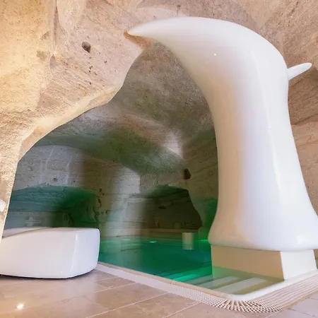 Aquatio Cave Luxury &