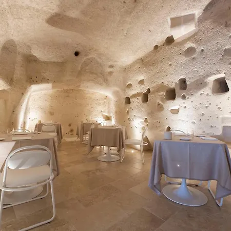 Aquatio Cave Luxury &