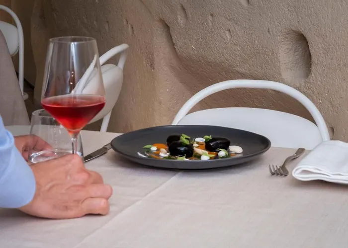 Hotel Aquatio Cave Luxury &